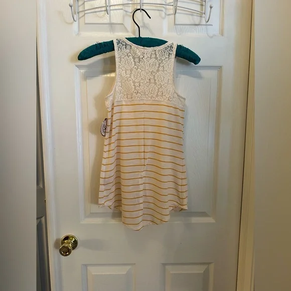 Striped lace back tank - Picture 5 of 8